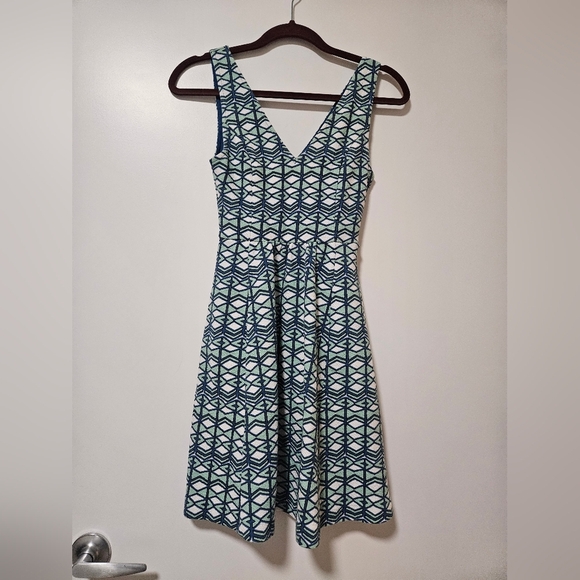 Maeve By Anthropologie V Neck Cut Out Back Dress Size 0 Stretchable - Picture 3 of 10